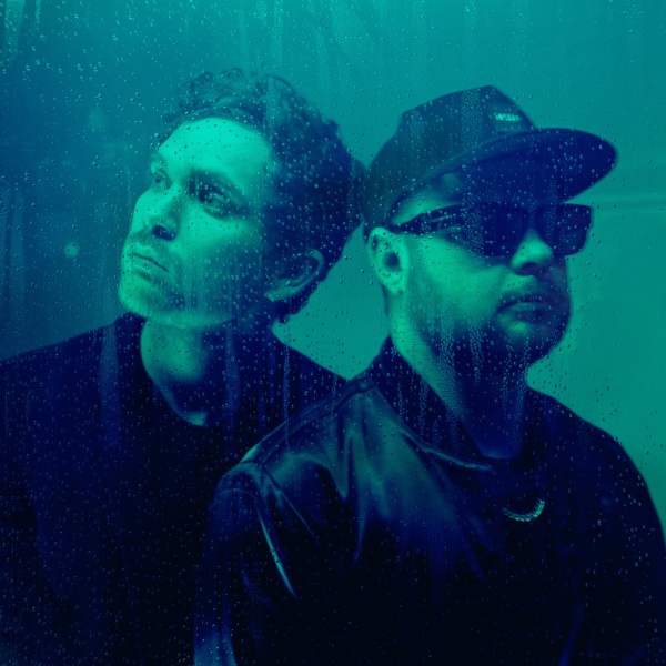 Royal Blood Mike Kerr Litiga Con Il Pubblico Di Un Festival Radiofreccia