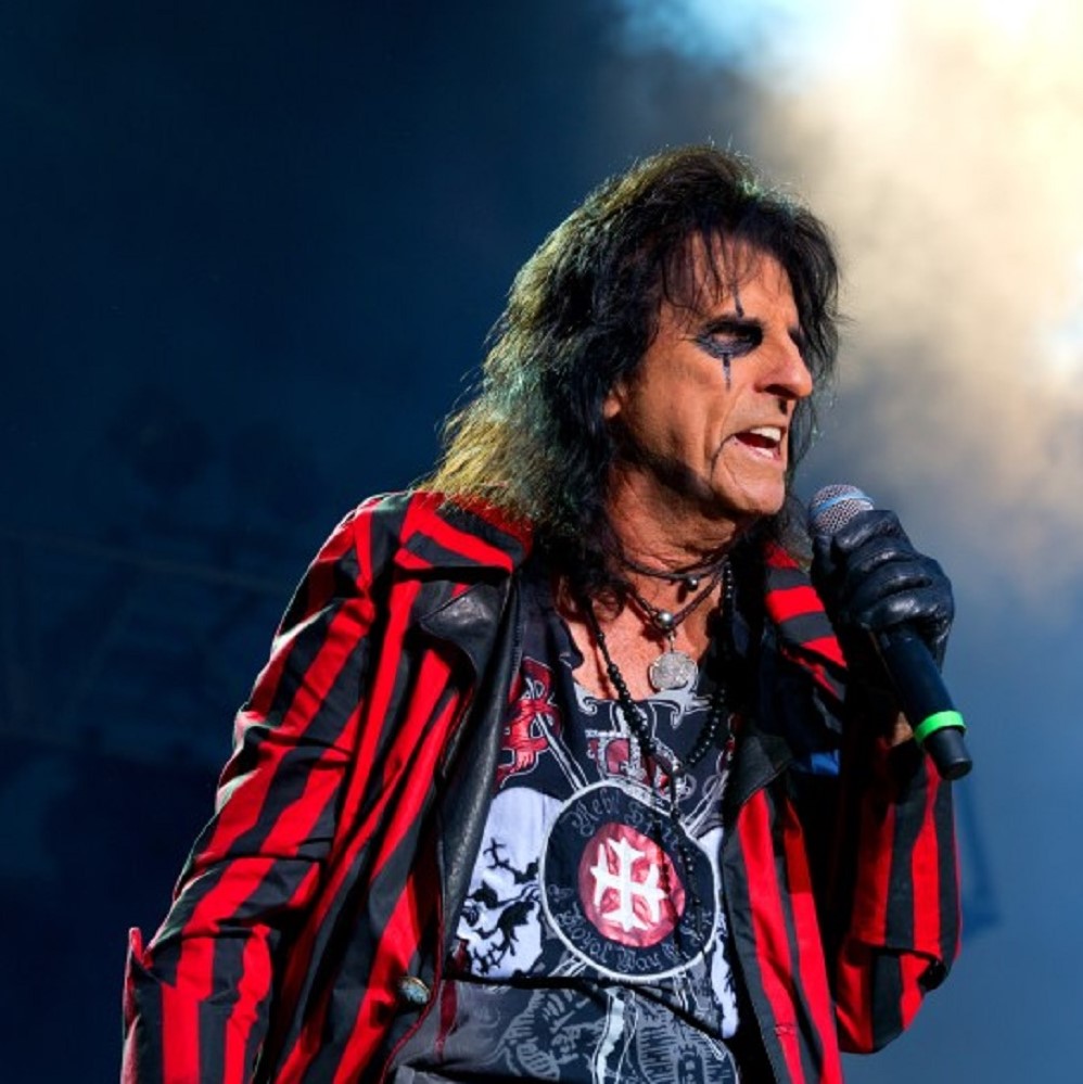 Alice Cooper, esce domani "The Breadcrumbs"