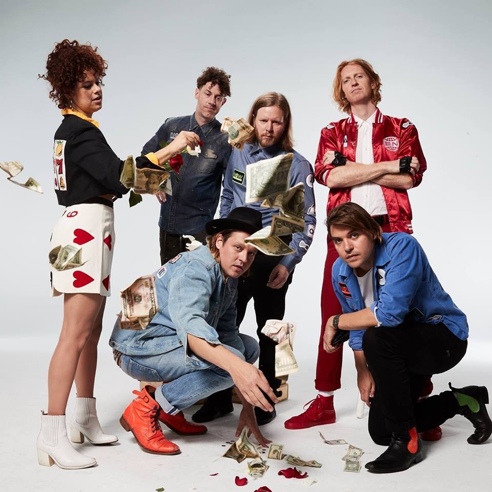 Arcade Fire, duetto con Chrissie Hynde