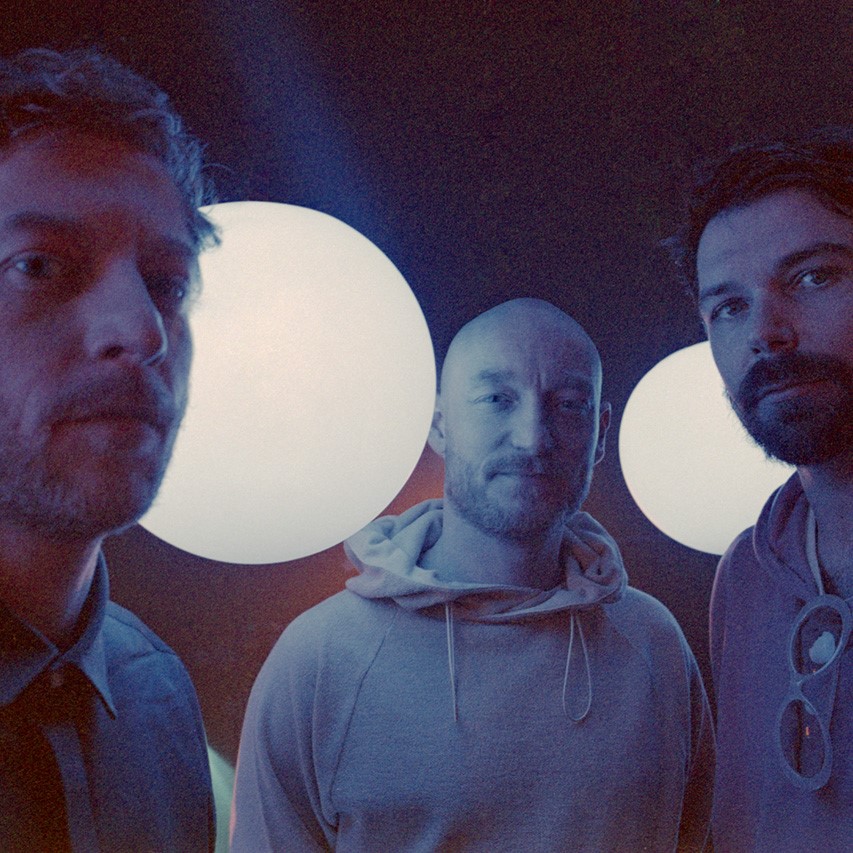 I Biffy Clyro pubblicano a sorpresa "Balance, Not Symmetry"