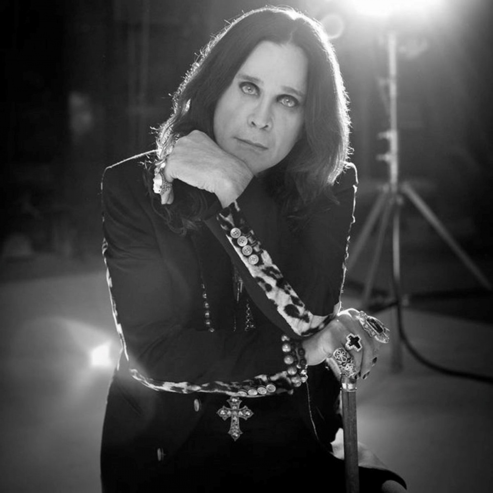 Ozzy Osbourne, le nipotine scatenate sulla musica del nonno
