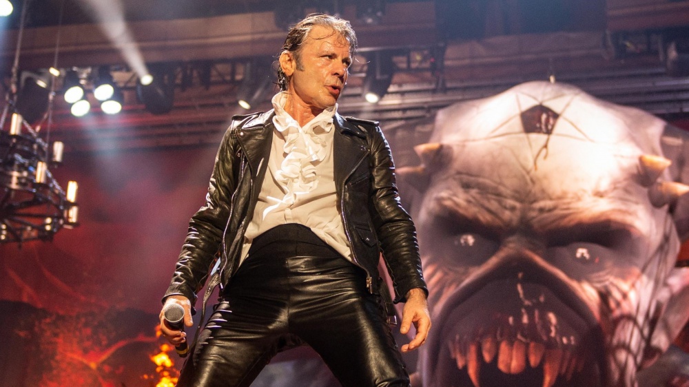 Adrian Smith parla di novità in casa Iron Maiden