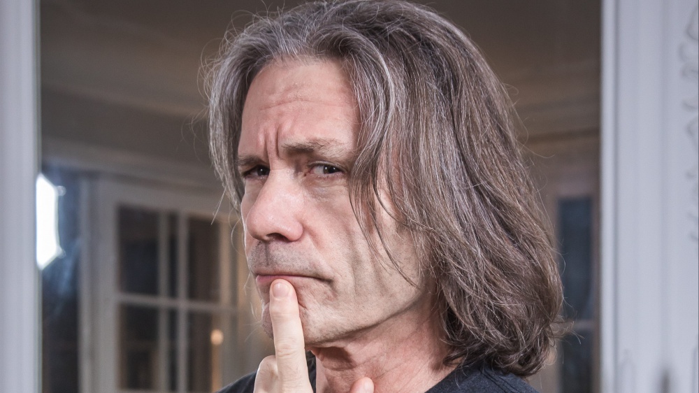 Bruce Dickinson: "Ho ancora paura di salire sul palco"