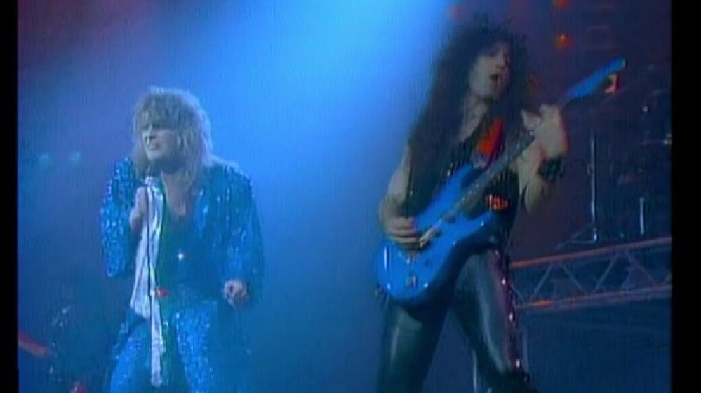 L'ex chitarrista di Ozzy Jake E.Lee coinvolto in una sparatoria