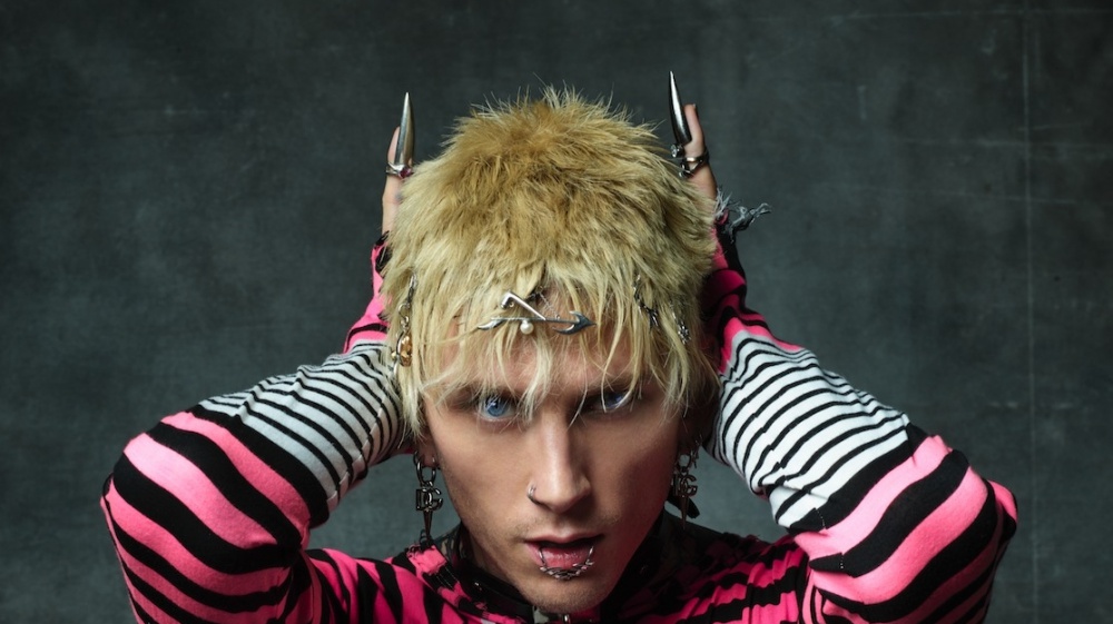 Machine Gun Kelly: "Il rock aveva bisogno di un defibrillatore"