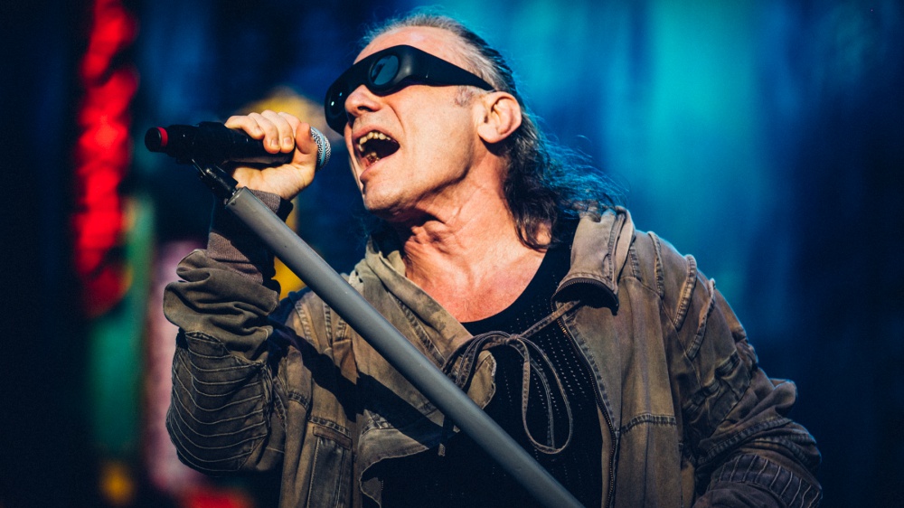 Pantera, Bruce Dickinson sul palco per Walk