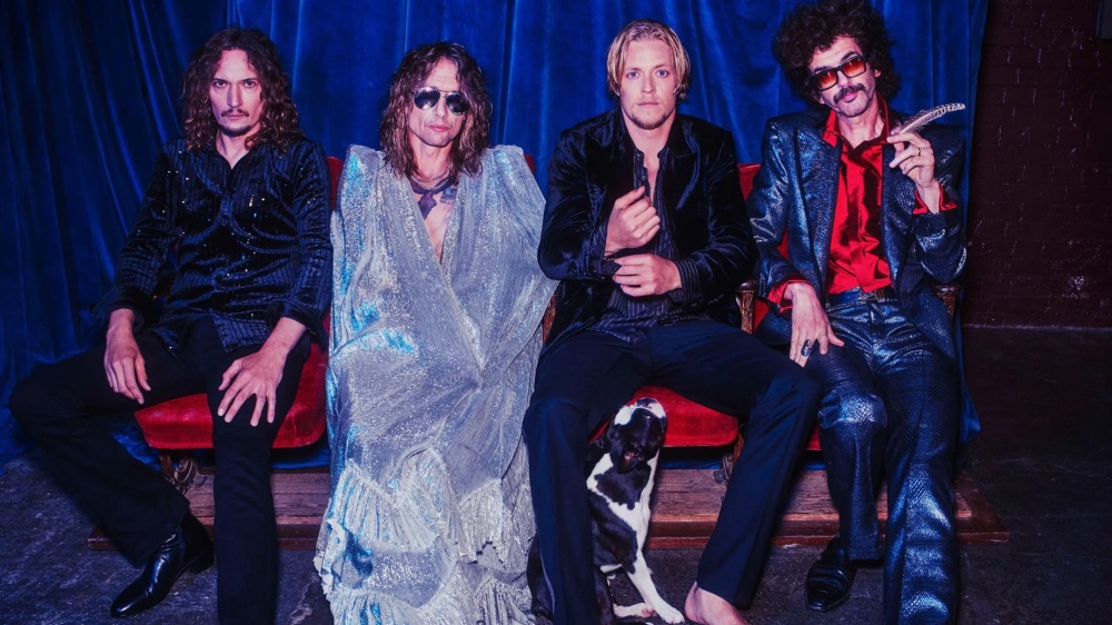 The Darkness, "Dreams On Toast" è il nuovo album
