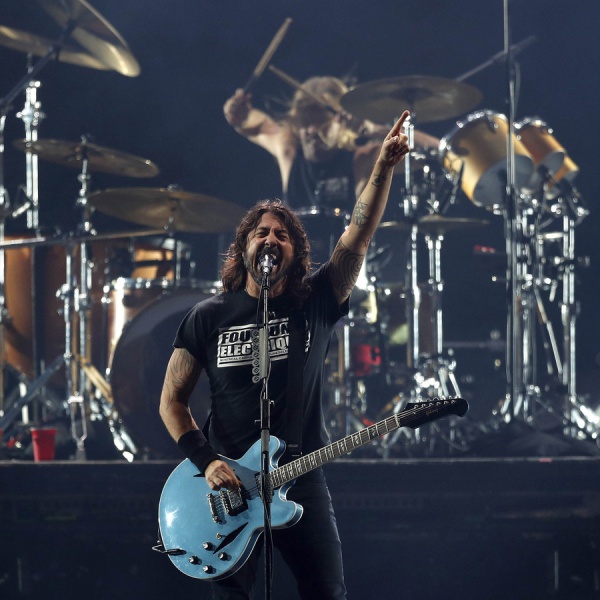 Dave Grohl suona Bob Dylan per le Hanukkah Sessions Radiofreccia