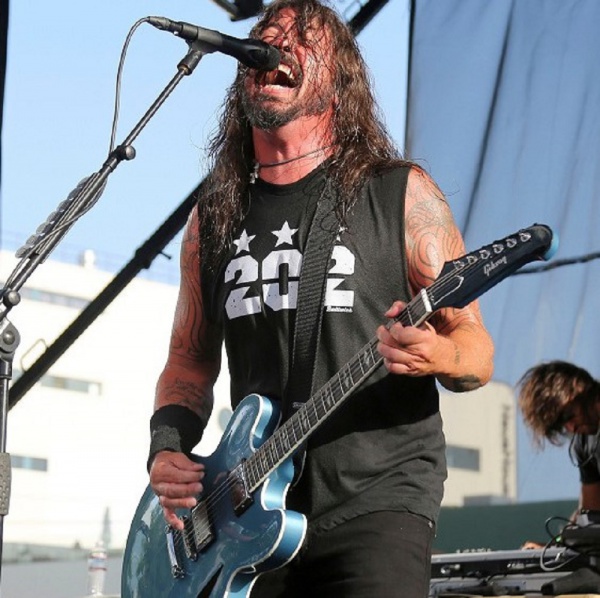 I Foo Fighters fanno una dedica a Keith Flint