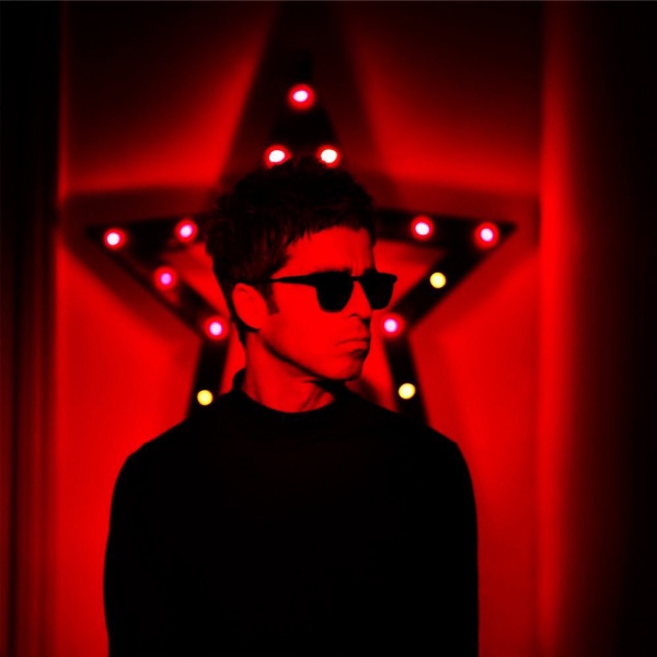 Noel Gallagher, guarda il video di 'Black Star Dancing'