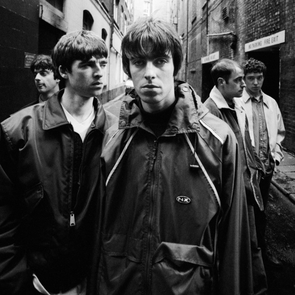 Oasis, in uno speciale il primo live a Glastonbury nel 1994