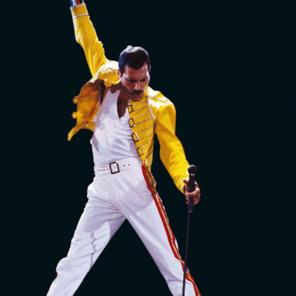 "Con gli occhi di...Freddie Mercury"