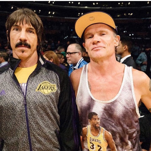 Red Hot Chili Peppers, Kiedis allontanato da un match NBA