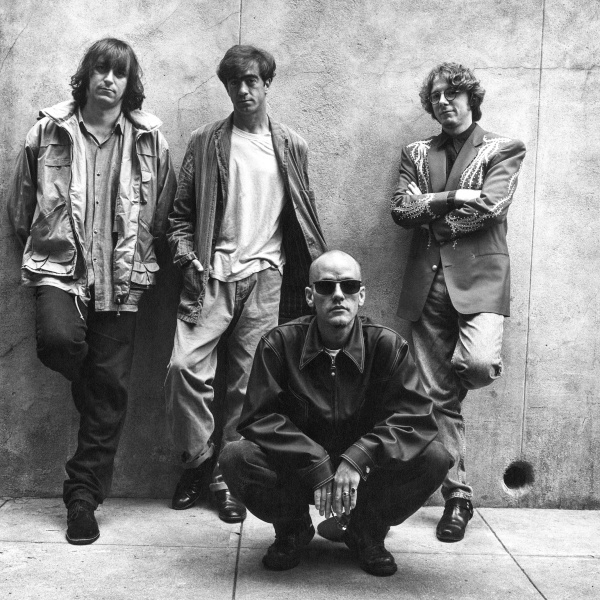 R.E.M. e di What's the frequency,