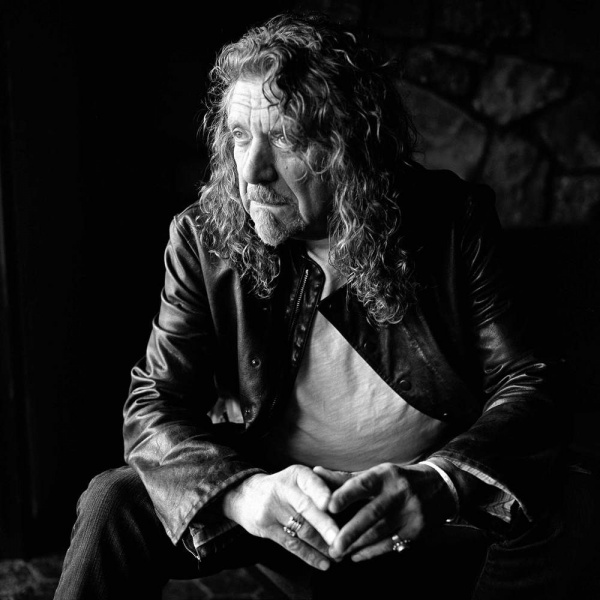 Robert Plant canta Elvis per il compleanno della ex moglie