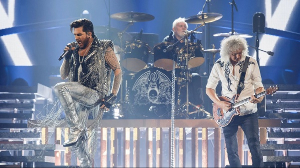 Adam Lambert: "Impossibile sostituire Freddie Mercury"