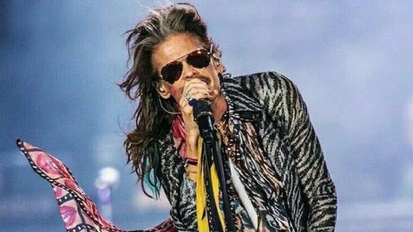 Aerosmith, è polemica tra Steven Tyler e il comune di Cotronei