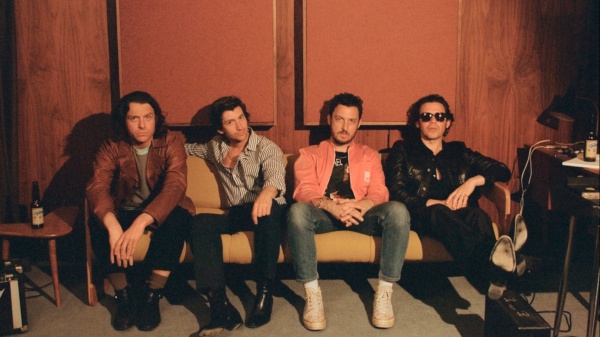 Arctic Monkeys, The Car è il nuovo album- Presentata dal vivo la nuova I Ain't Quite Where I Think I Am