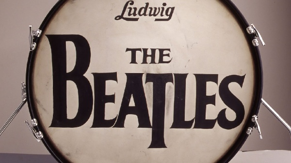 Beatles, all'asta centinaia di oggetti appartenuti alla band