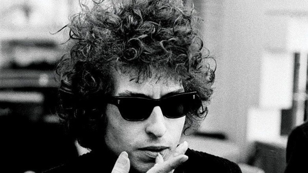 Bob Dylan, il 22 marzo 1965 iniziava la svolta elettrica con "Bringing It All Back Home"
