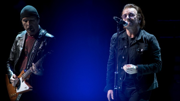Bono e The Edge sotto copertura