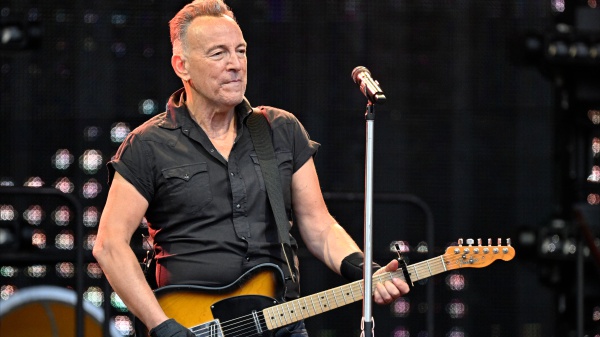 Bruce Springsteen annulla le date di settembre per problemi di salute