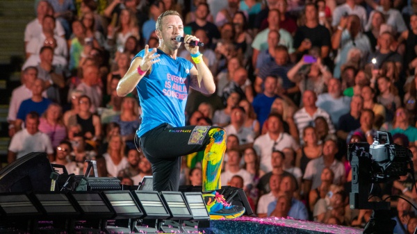 Chris Martin parla della 'sostenibilità conveniente' dei Coldplay