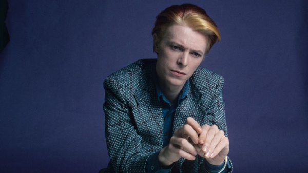 David Bowie, a Parigi una strada in suo nome