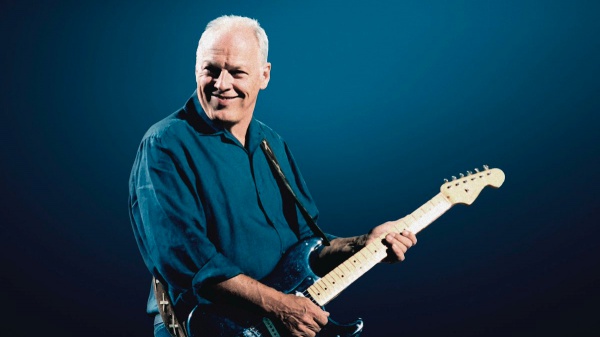 David Gilmour ai soldati russi:"Smettete di uccidere i vostri fratelli"