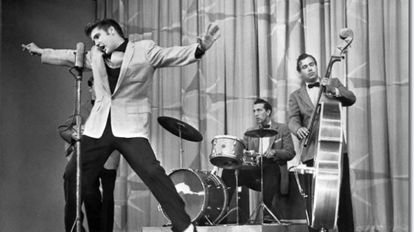 Elvis Presley, battute all'asta le blue suede shoes