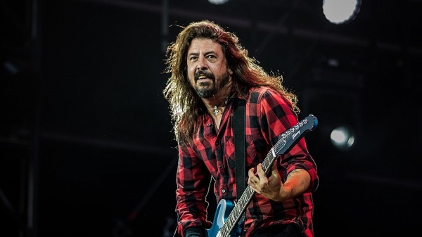 Foo Fighters, Dave Grohl ha un problema con i fantasmi