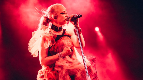 Garbage, il grido d'allarme di Shirley Manson