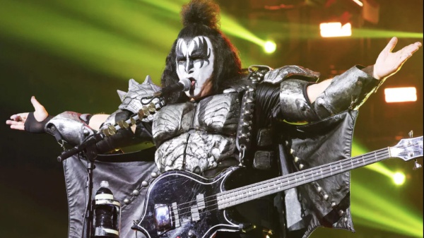 Gene Simmons dei Kiss: svenire di fronte a Jimmy Page