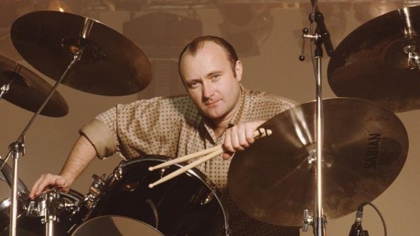 Genesis, Phil Collins è 'immobile' secondo Mike Rutherford