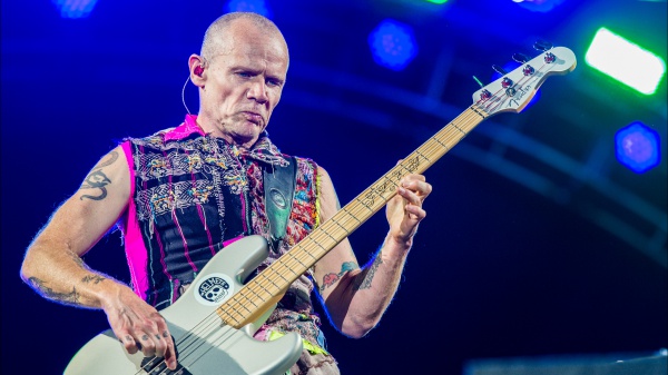 Grammys, Flea rivela come sua figlia utilizzò il suo premio del 1993