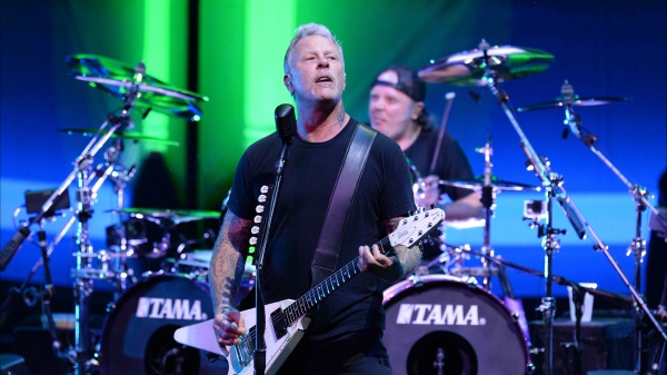I Metallica premiano le bande scolastiche