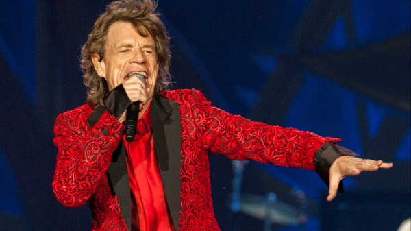 I Rolling Stones omaggiano Charlie Watts al ritorno sul palco