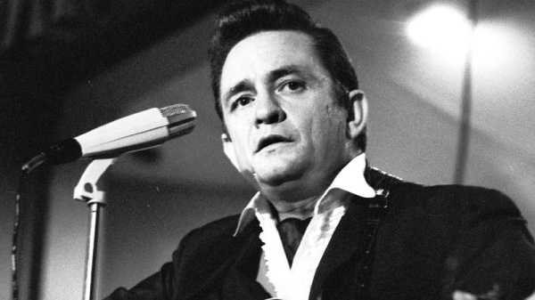Johnny Cash, i suoi versi in un libro