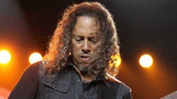 Kirk Hammett sullo streaming: "I Metallica avevano provato ad avvertire del pericolo"