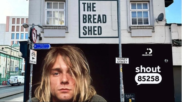 Kurt Cobain, a Manchester un murale a 30 anni dalla morte