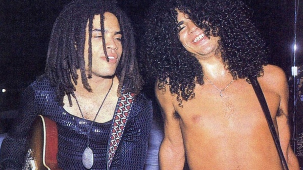 Lenny Kravitz e Slash: rimpatriata tra liceali che diventa "Always On The Run"