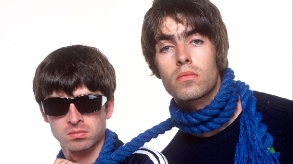 Liam Gallagher: Noel mi ha chiesto di riunire gli Oasis nel 2022"