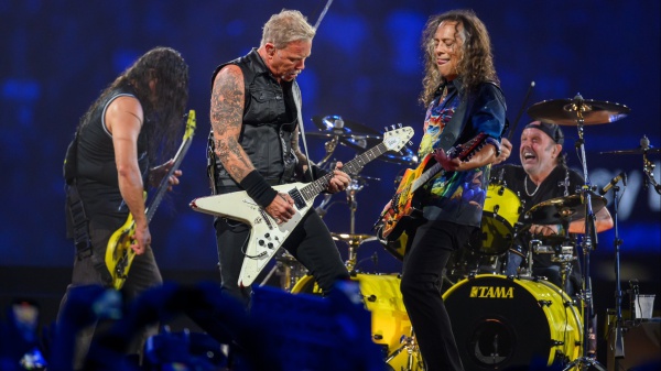 Metallica, guarda l'incidente di Kirk Hammett