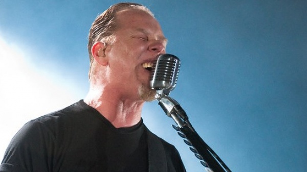 Metallica, l'emozione di James Hetfield sul palco