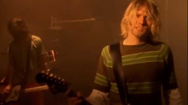 Nirvana, all'asta la chitarra usata da Kurt Cobain in Smells Like Teen Spirit