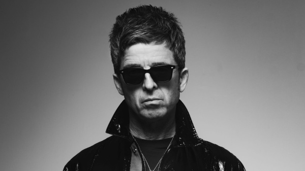 Noel Gallagher, "Council Skies" è il nuovo album. Ascolta il singolo Easy Now