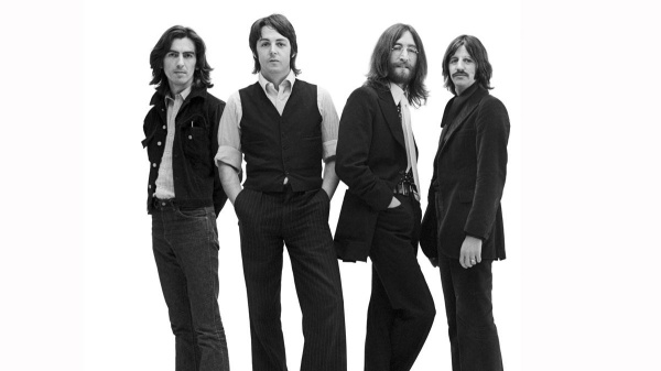 Paul McCartney ha completato l'ultimo inedito dei Beatles grazie all'Intelligenza Artificiale