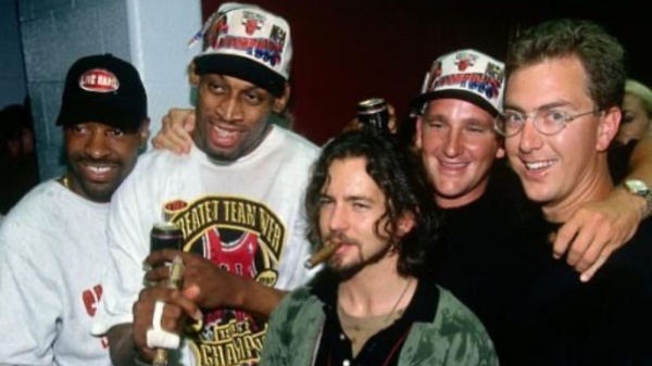 Pearl Jam, quando Dennis Rodman ed Eddie Vedder fuggirono per vedere un live