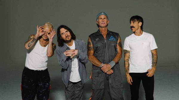 Red Hot Chili Peppers hanno suonato per la prima volta dal vivo alcuni nuovi brani