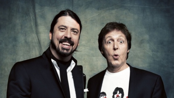 Rock And Roll Hall Of Fame, sarà McCartney a introdurre i Foo Fighters